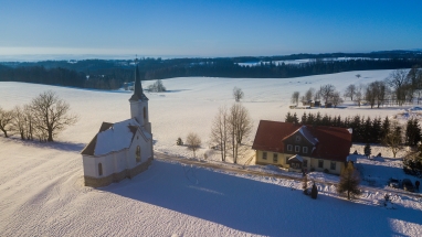 Škola na Vsi pohledem z nebes